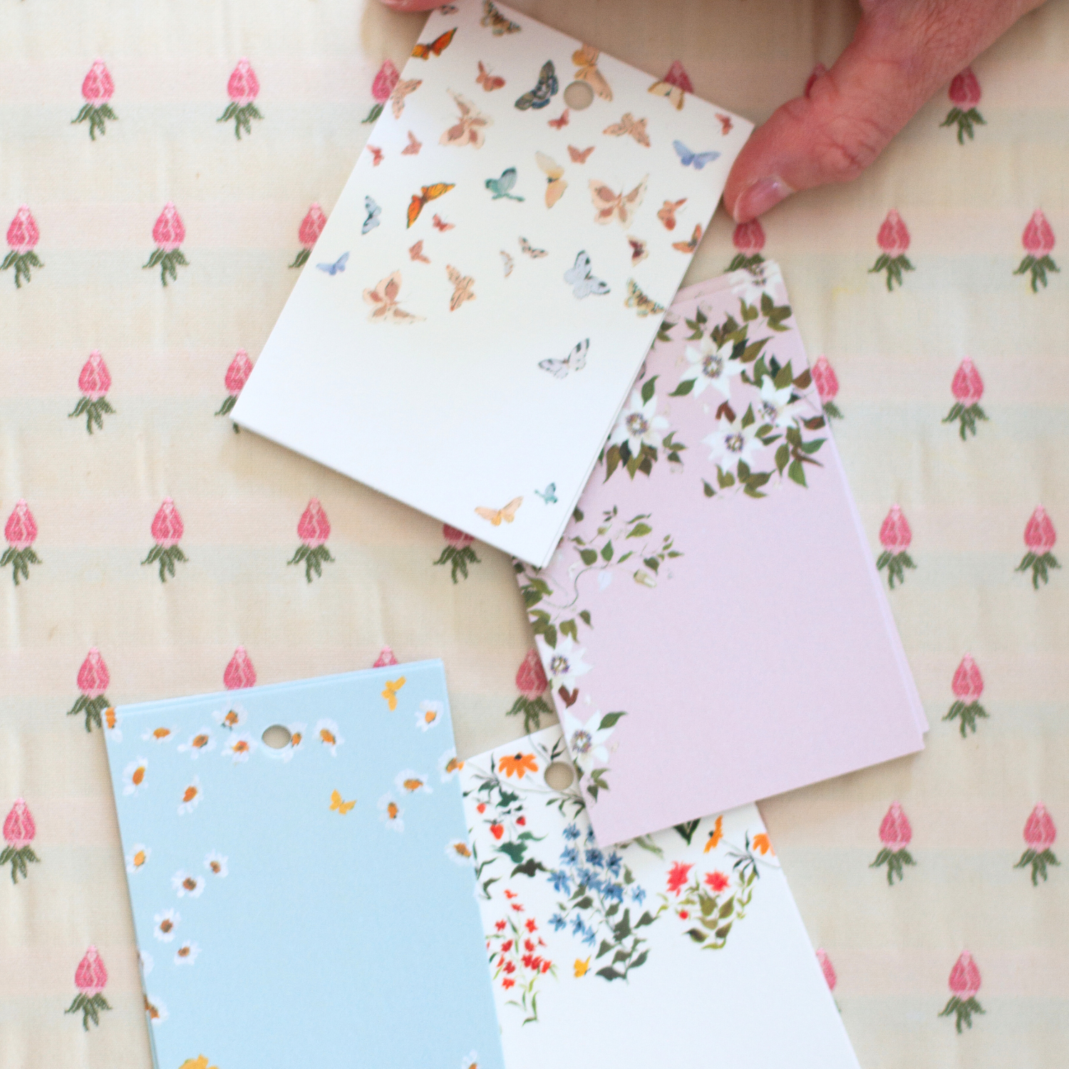 floral wathercolor gift tag