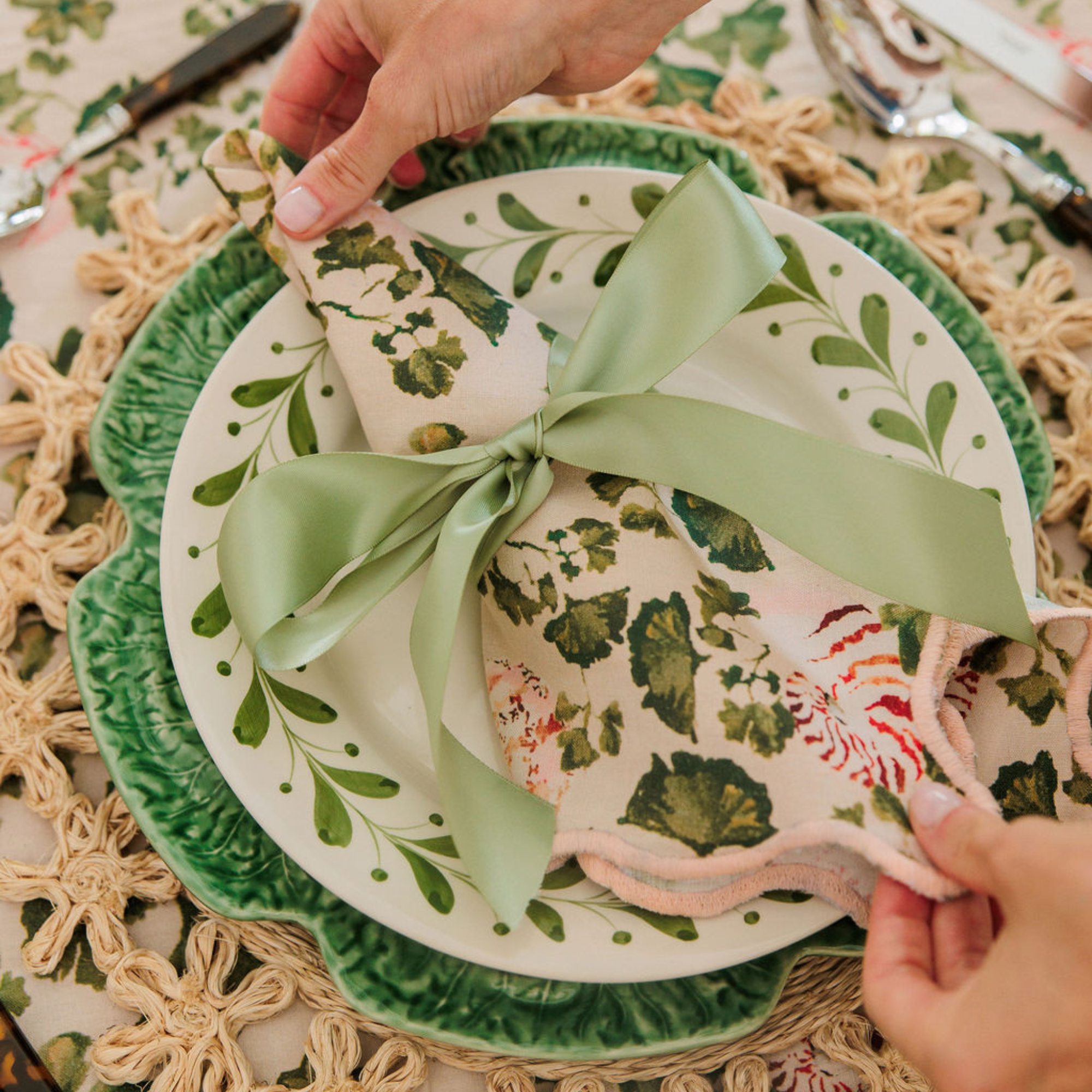 Inslee x Sweetgrass: Ginkgo Scalloped Napkins