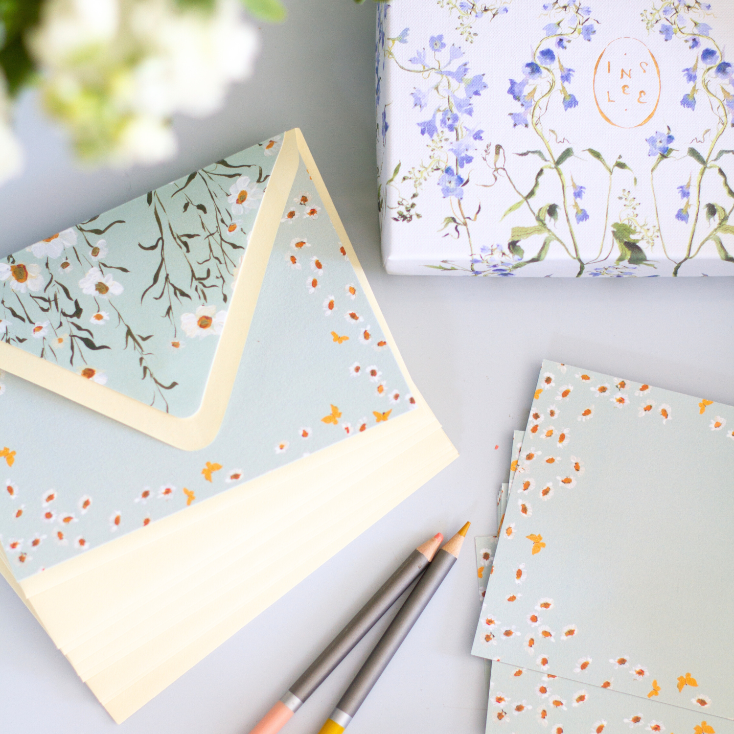 daisy blue watercolor floral stationary set