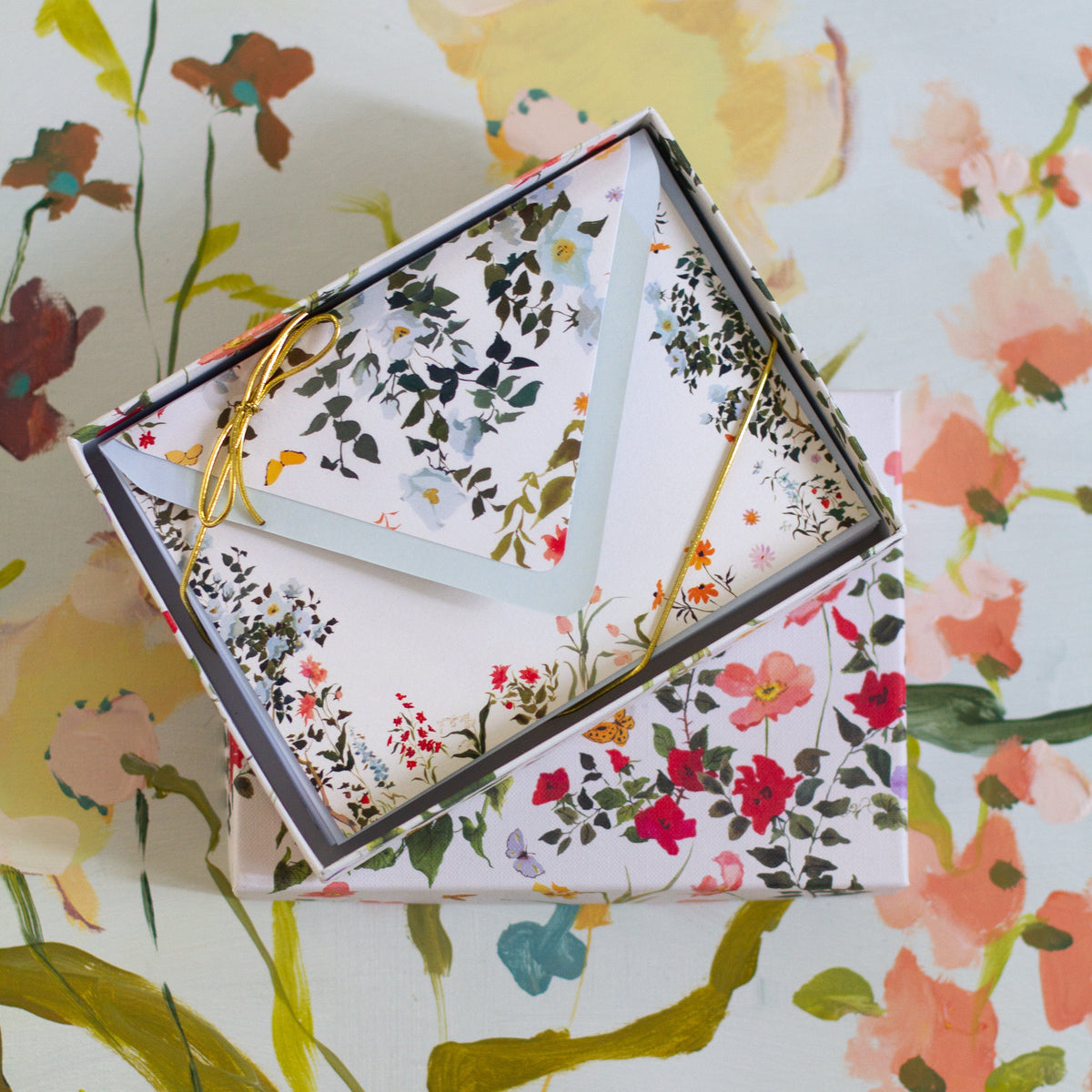 The Gardenia Stationery Set