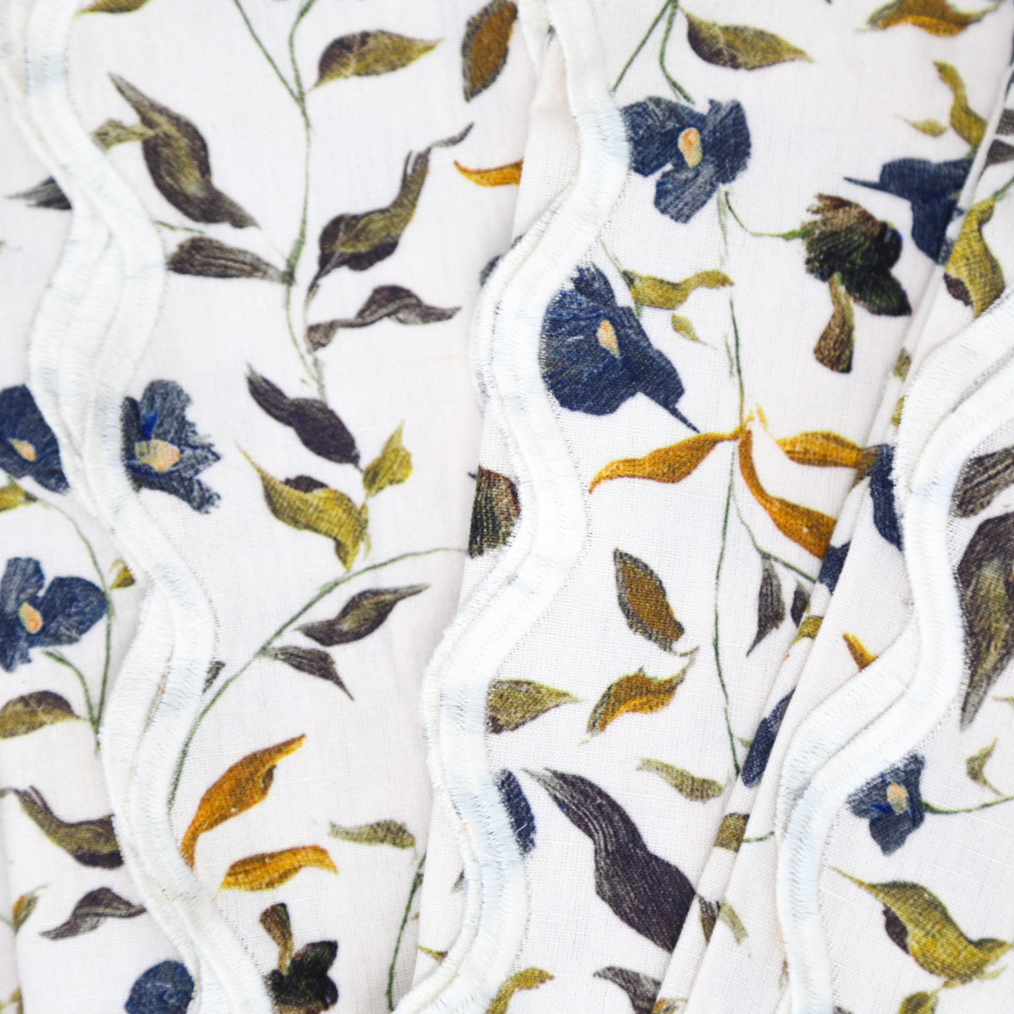 Inslee x Sweetgrass: Ditsy Scalloped Napkins