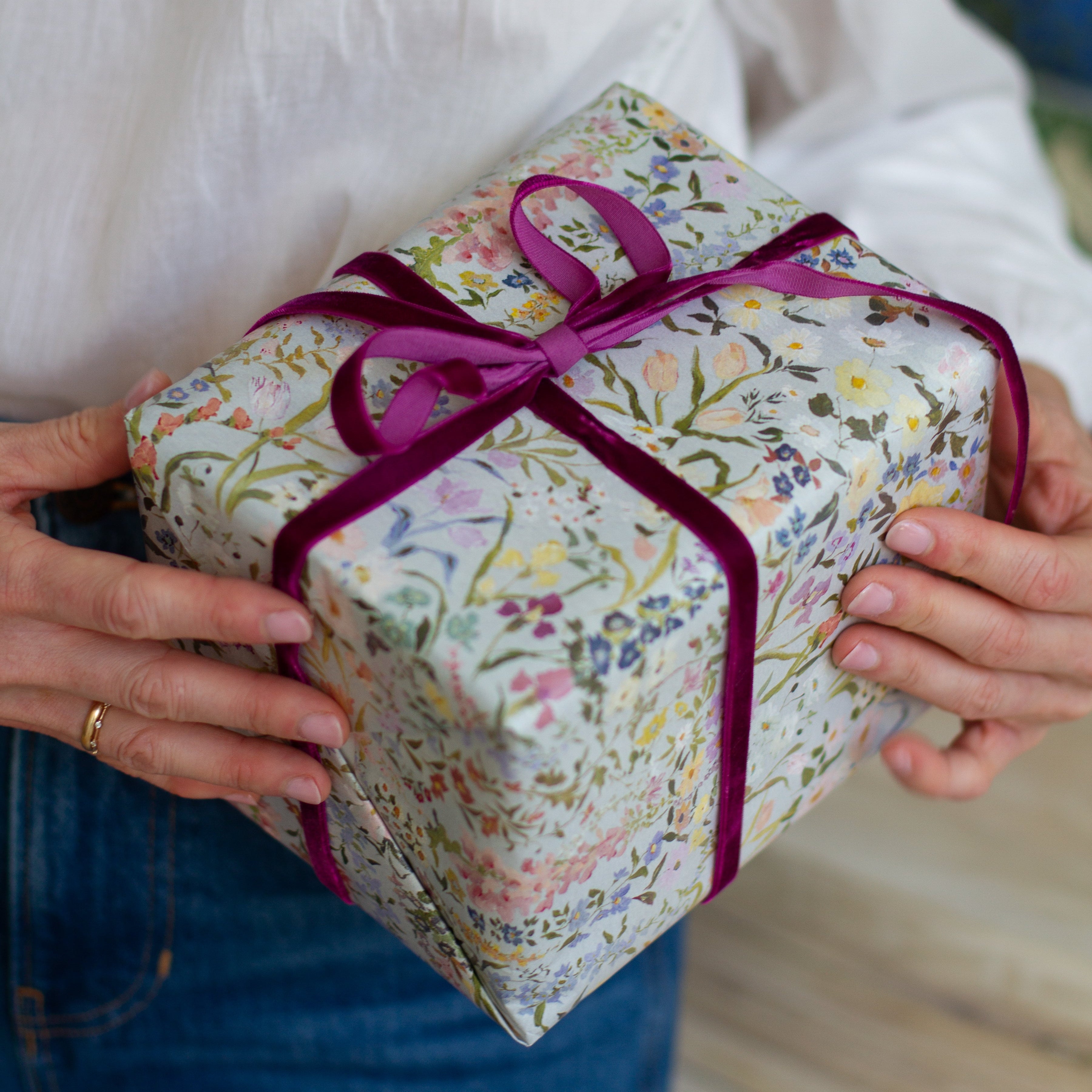 Willie's Winter Gift Wrap