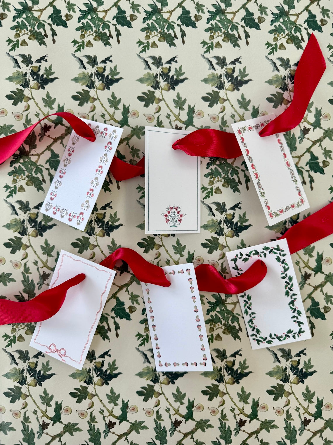 Holiday Motif Gift Tags